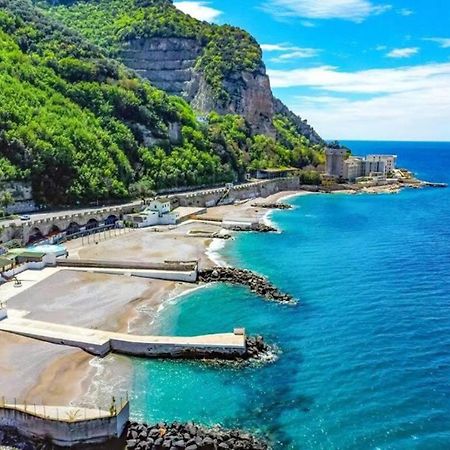 Il Rifugio Di Pozzano Lägenhet Castellammare di Stabia Exteriör bild